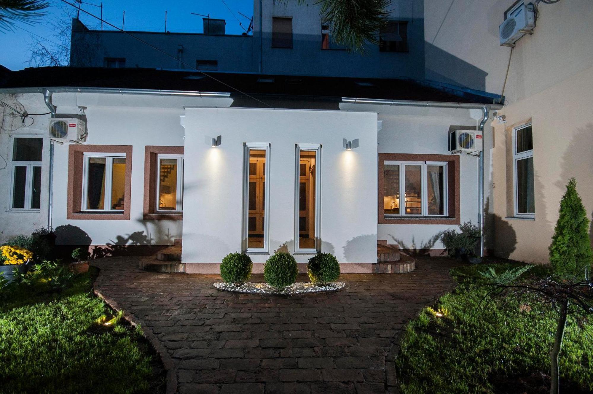 Green&Blue Garden Apartments Belgrado Buitenkant foto