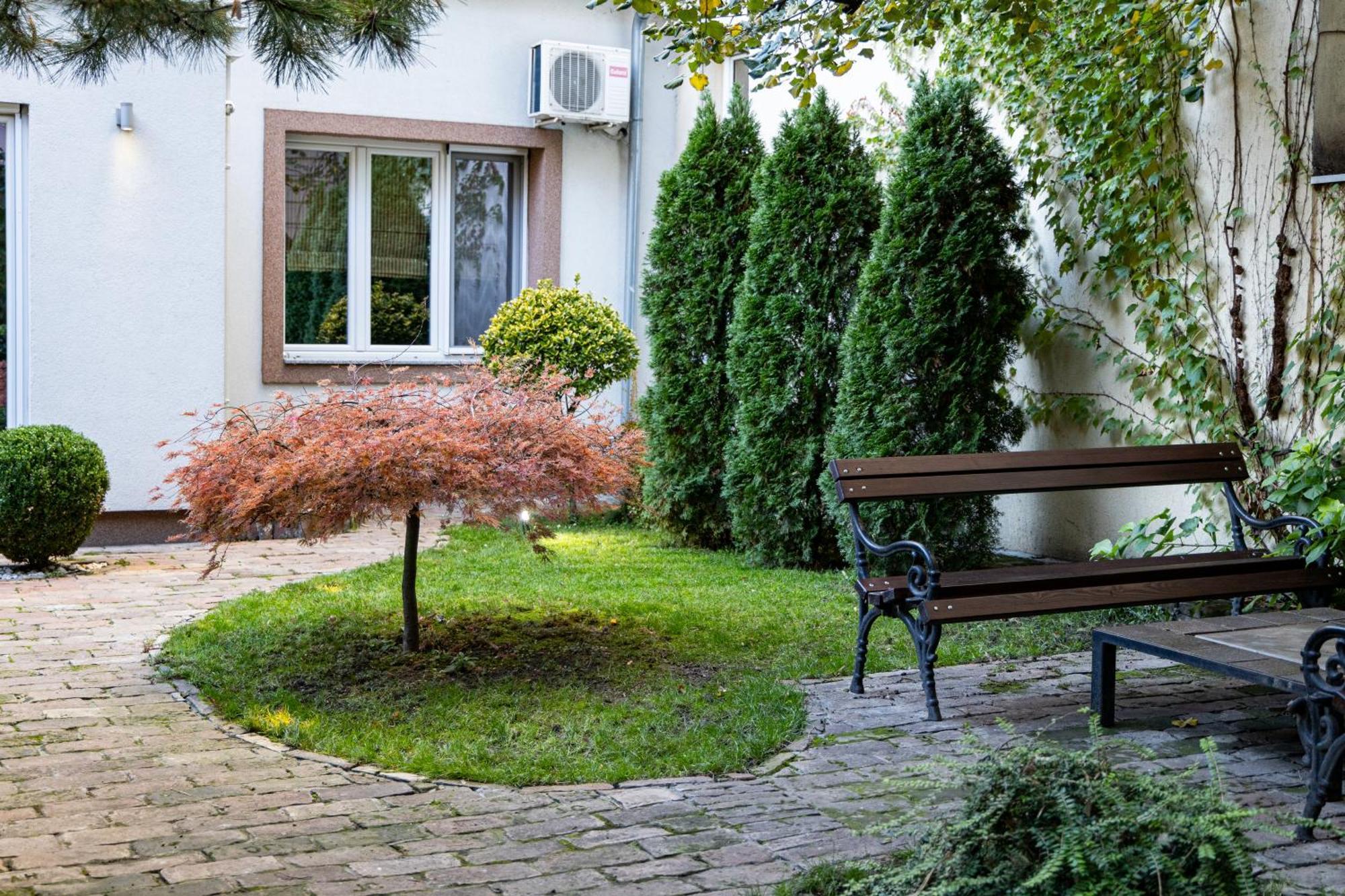 Green&Blue Garden Apartments Belgrado Buitenkant foto