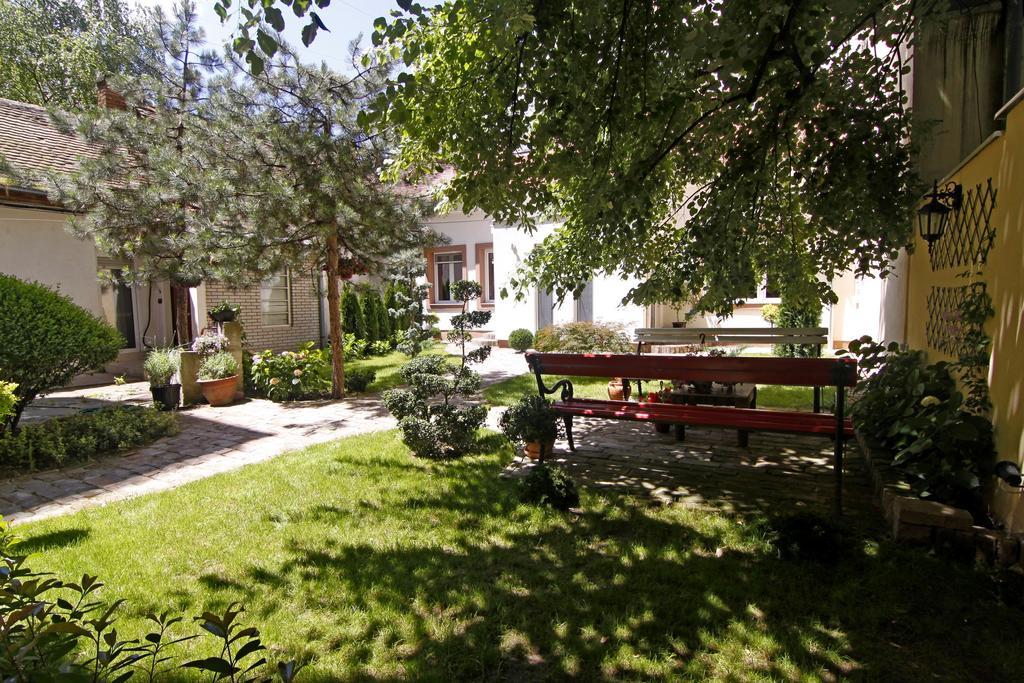 Green&Blue Garden Apartments Belgrado Buitenkant foto